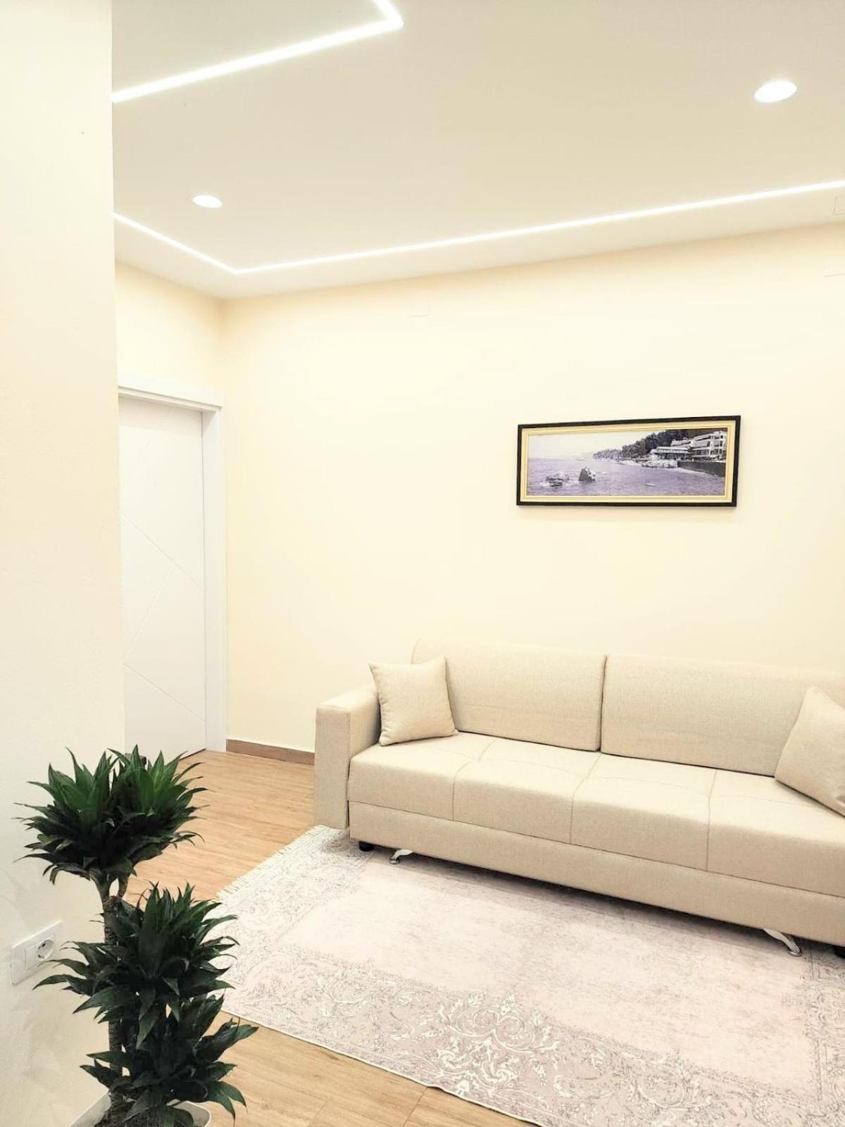 New Apartment Close To Sea And Downtown Vlorë Exterior foto
