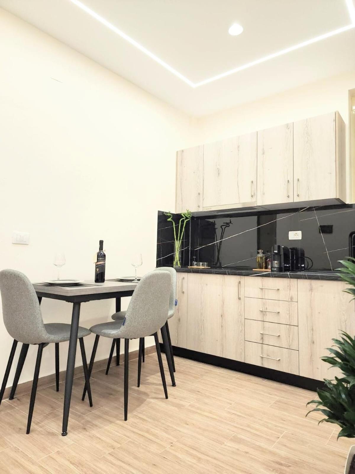 New Apartment Close To Sea And Downtown Vlorë Exterior foto