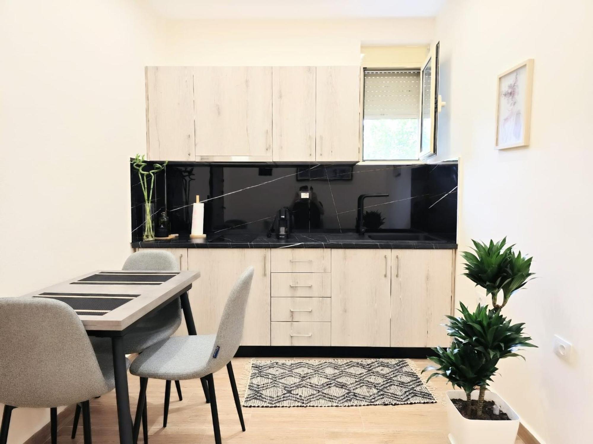 New Apartment Close To Sea And Downtown Vlorë Exterior foto